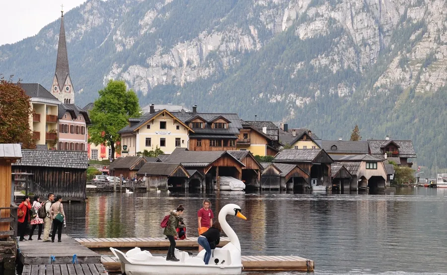 Khám phá Hallstatt – Thị trấn bên hồ đẹp nhất thế giới tại Áo
